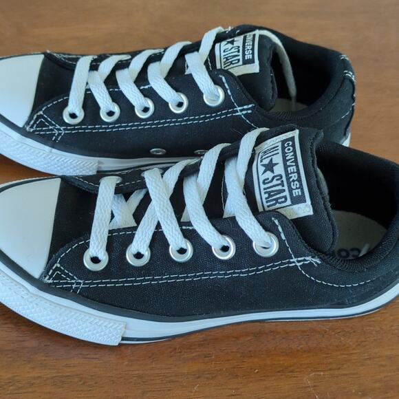 Converse low top black Big kids  size 1 - Picture 5 of 8